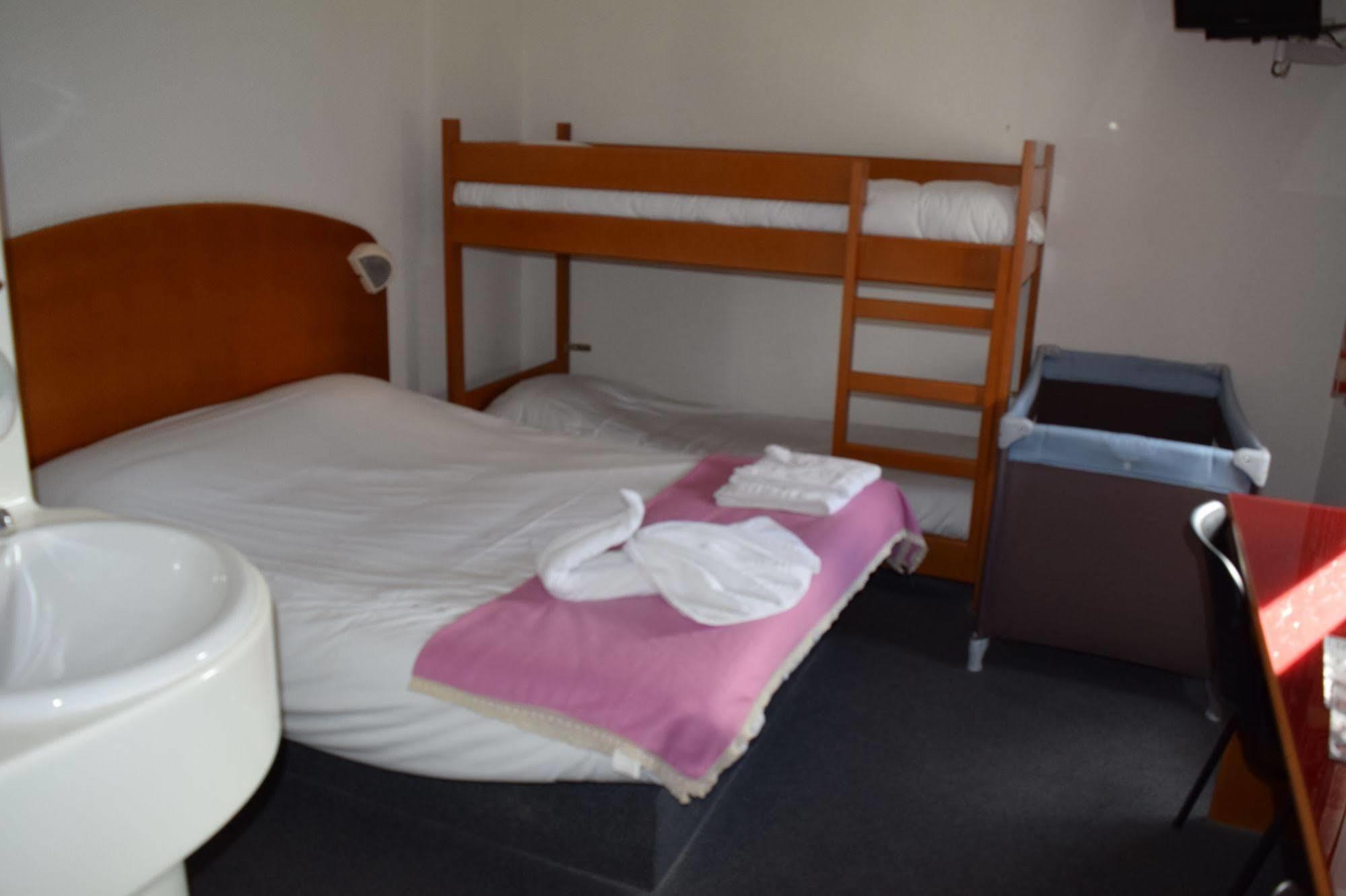 Quick Palace Saint Brieuc Tregueux المظهر الخارجي الصورة